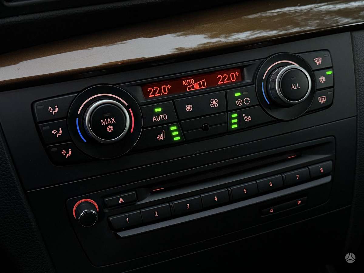 BMW 120, 2.0 l., Хэтчбек