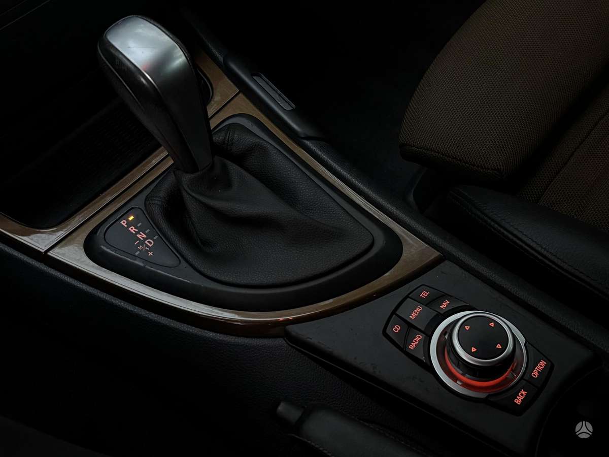 BMW 120, 2.0 l., Хэтчбек
