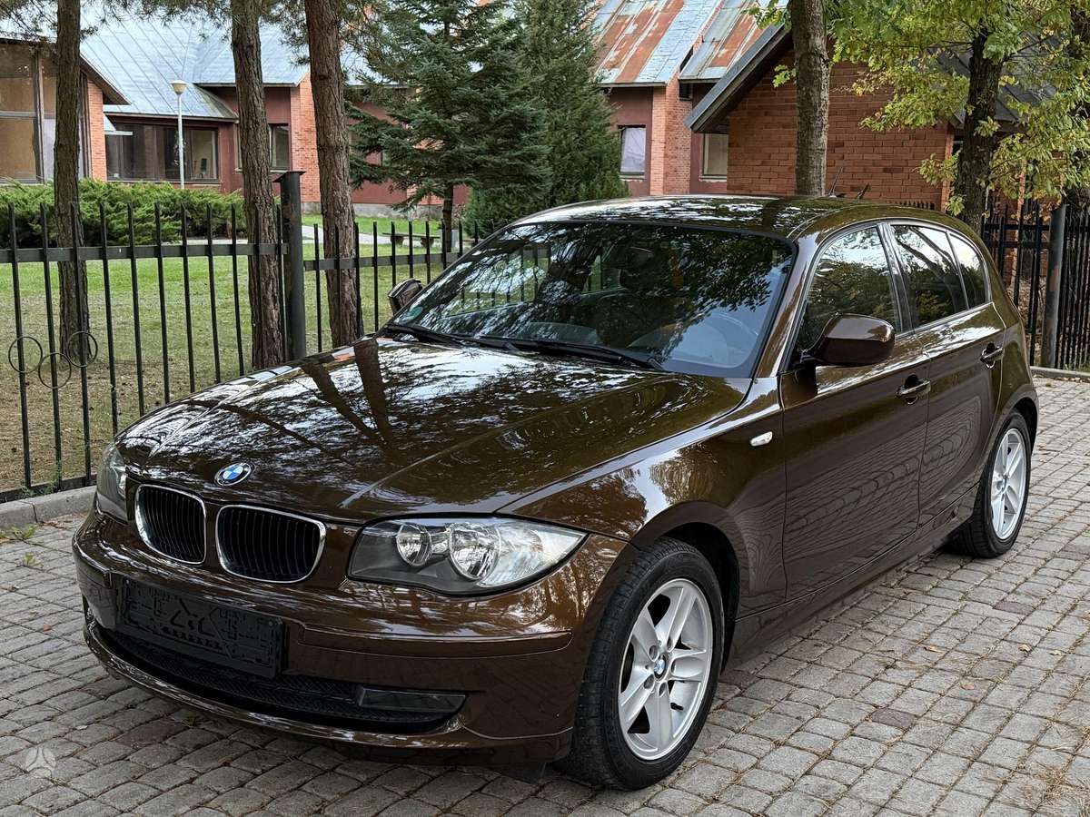 BMW 120, 2.0 l., hatchback
