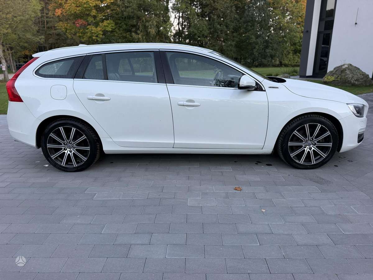 Volvo V60, 2.4 l., Универсал