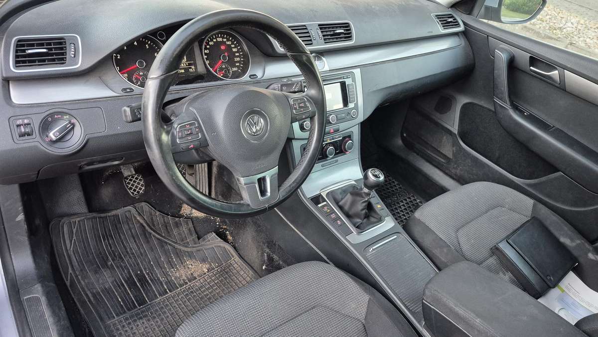 Volkswagen Passat, 1.4 l., Универсал