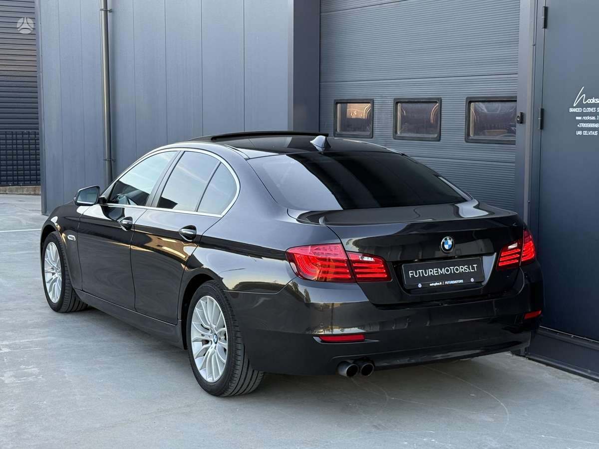 BMW 520, 2.0 l., Седан