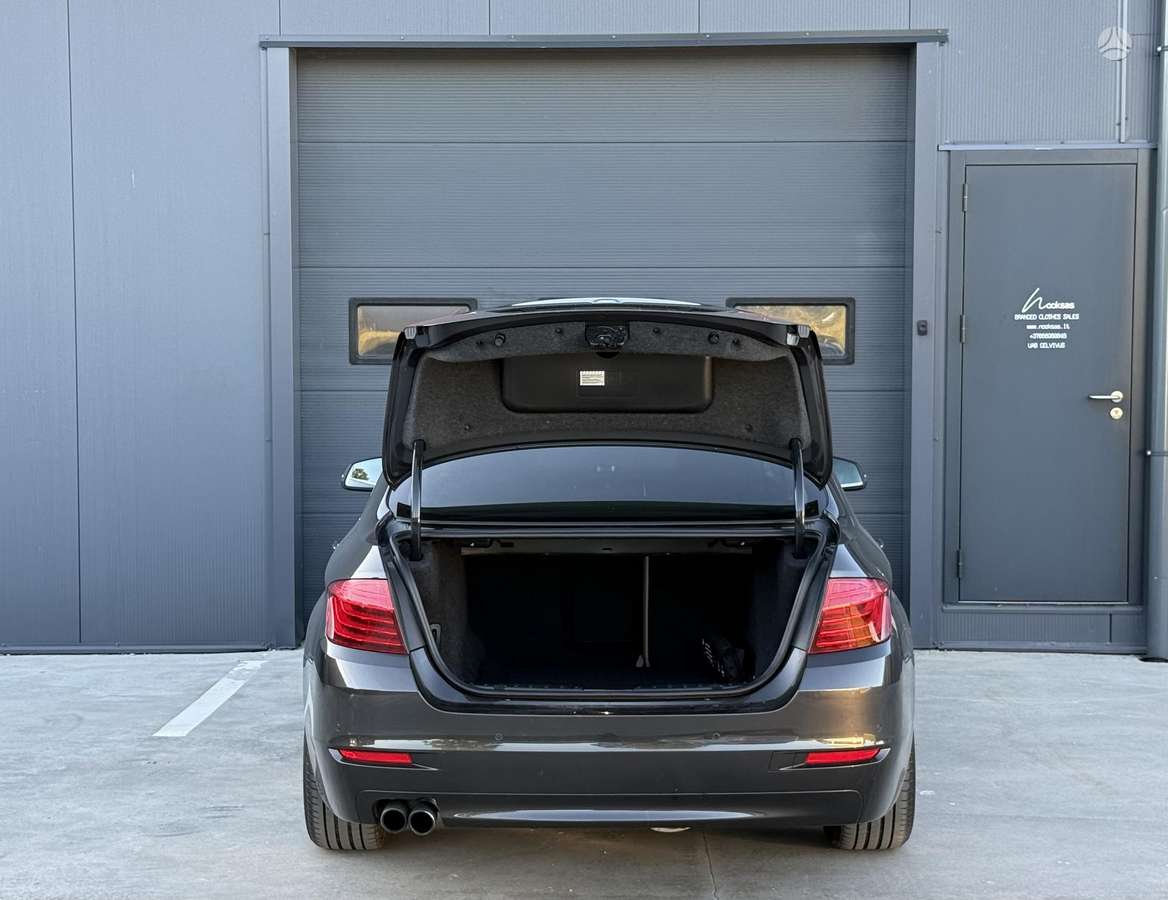 BMW 520, 2.0 l., Седан