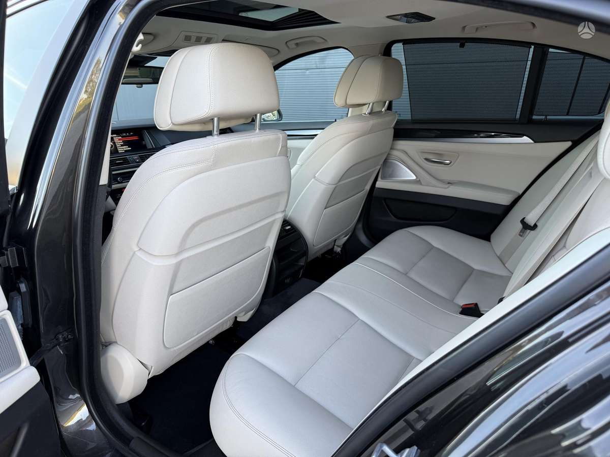 BMW 520, 2.0 l., Седан