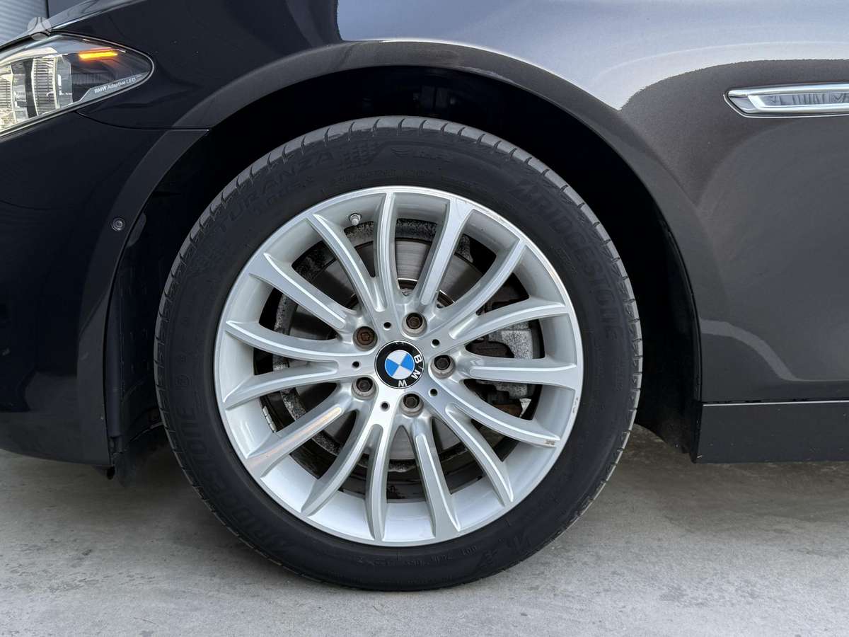 BMW 520, 2.0 l., Седан