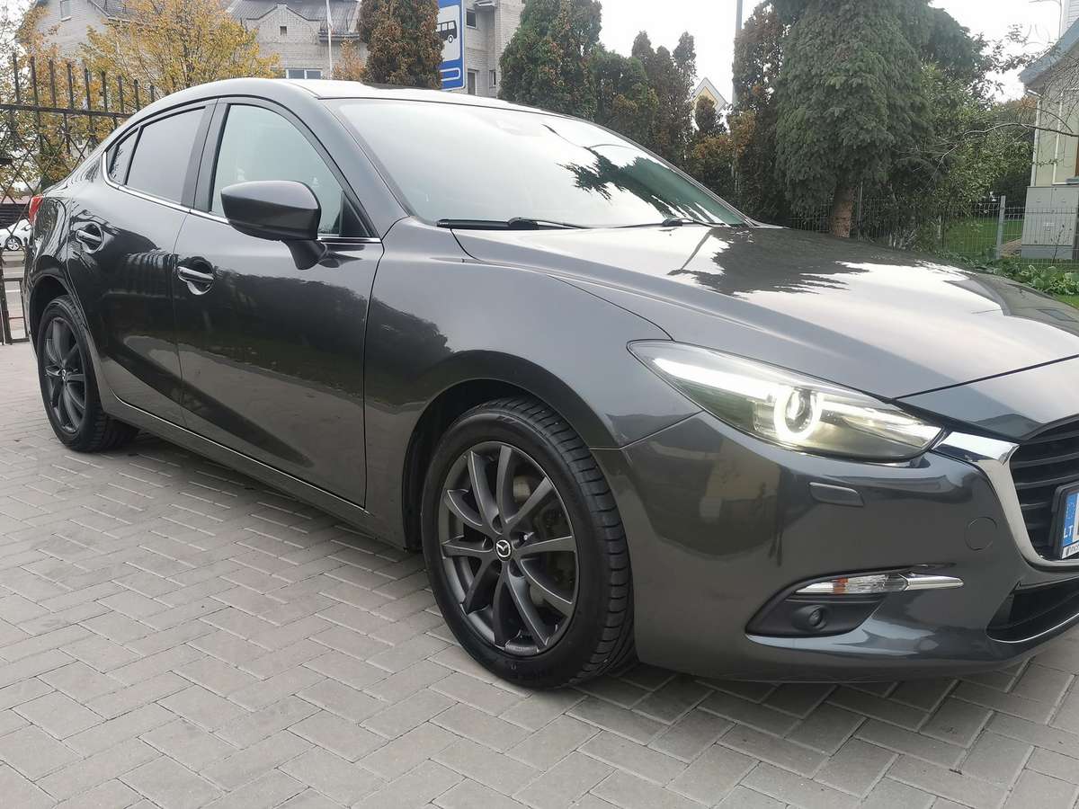 Mazda 3, 2.0 l., Седан