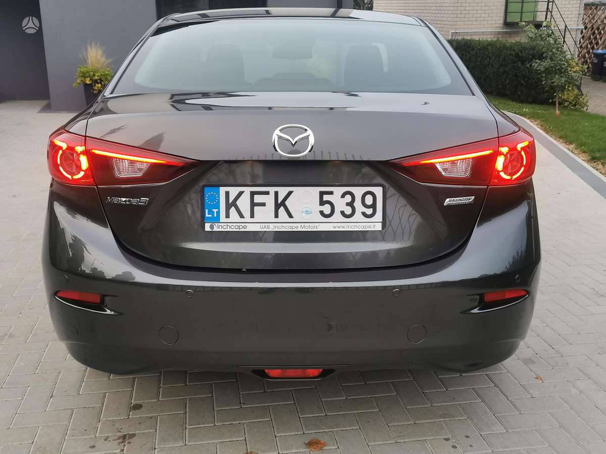 Mazda 3, 2.0 l., Седан