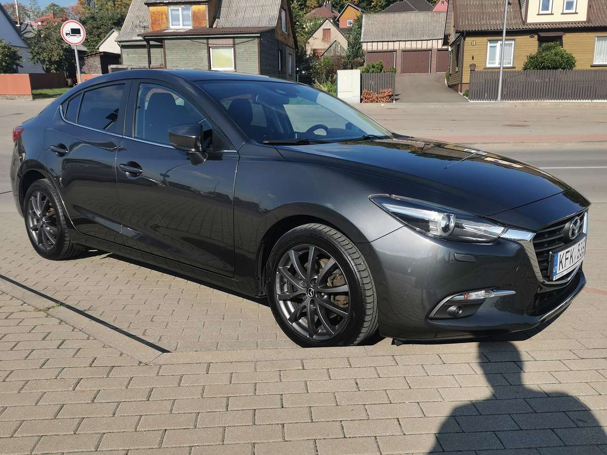 Mazda 3, 2.0 l., Седан