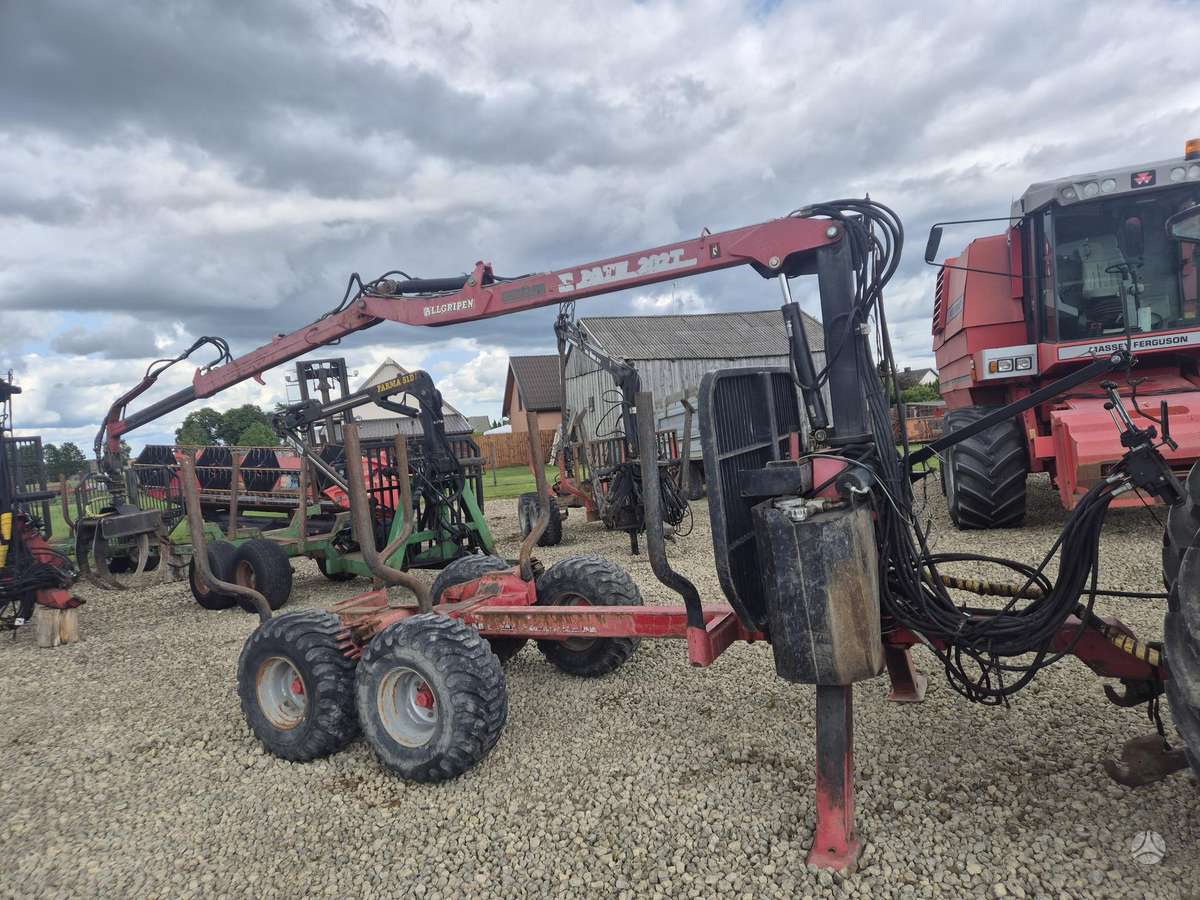 Patu Kesla 202T ir Kesla 655, forestry trailers (self-loading)