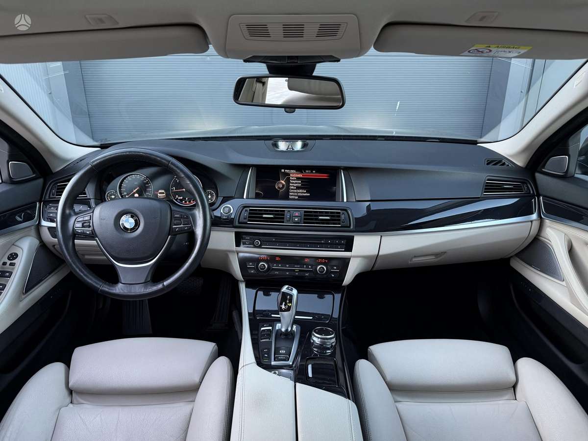 BMW 520, 2.0 l., Седан