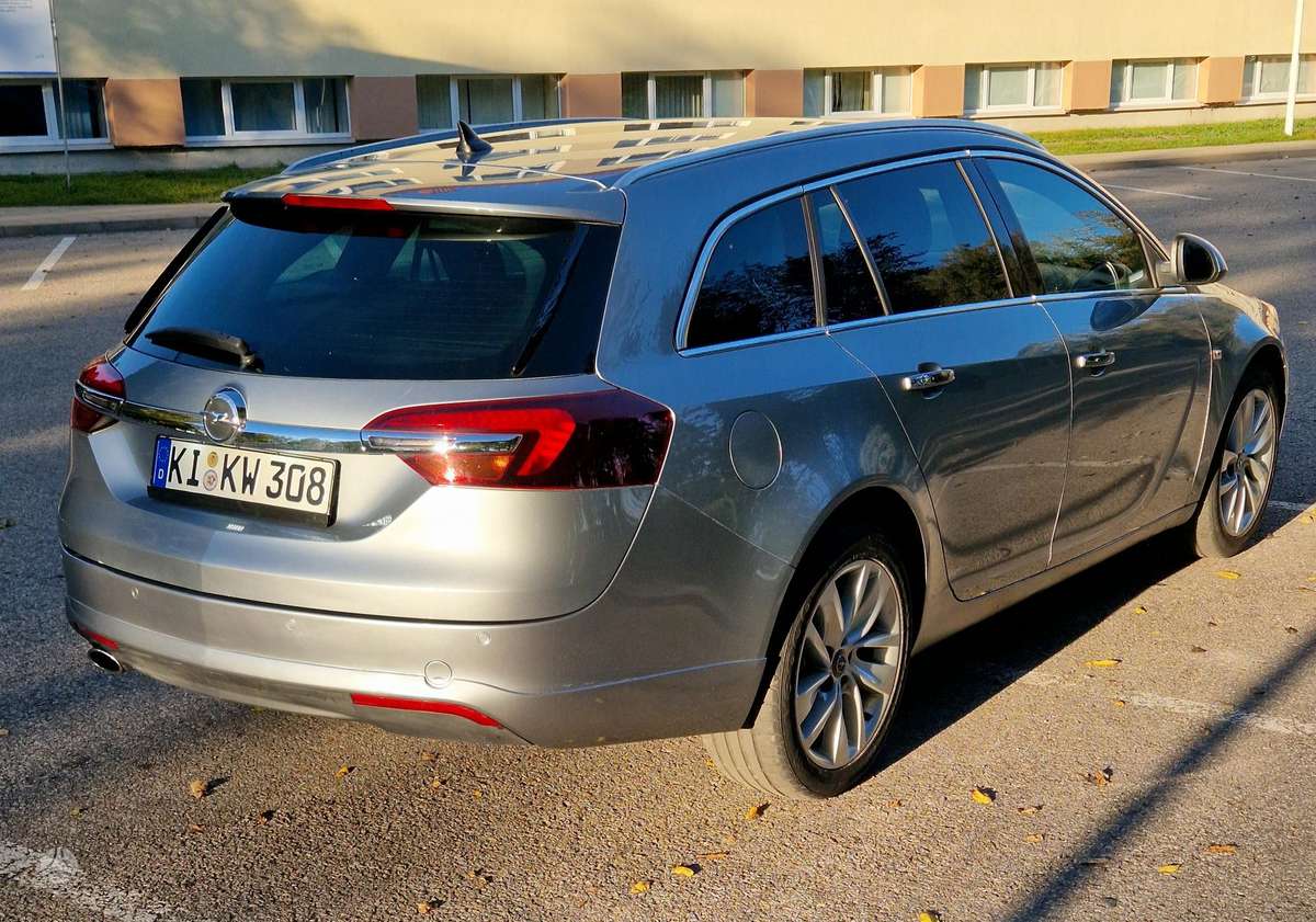 Opel Insignia, 2.0 l., wagon