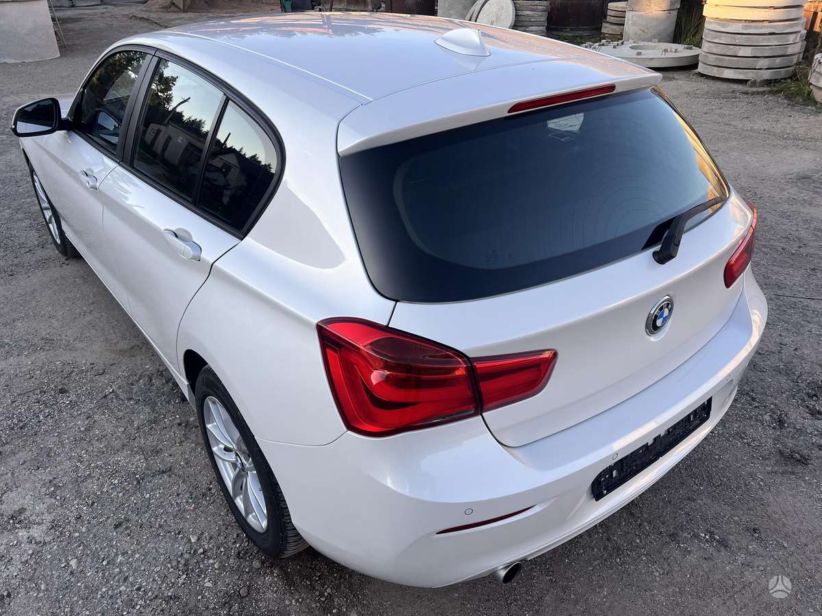 BMW 116, 1.5 l., hatchback