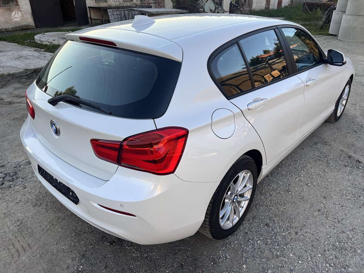 BMW 116, 1.5 l., hatchback