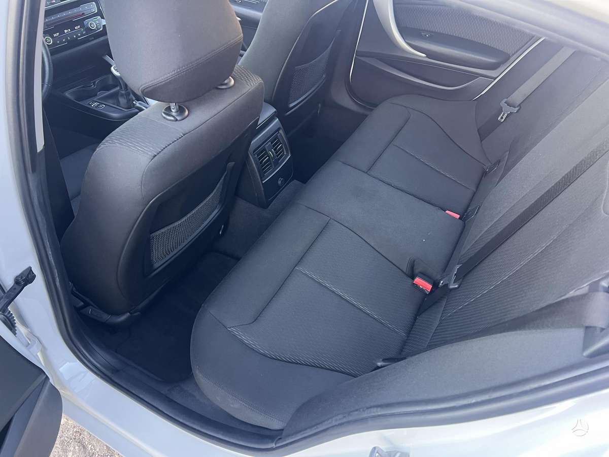 BMW 116, 1.5 l., hatchback