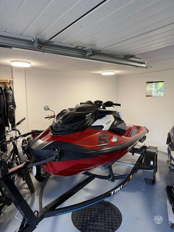 Sea-Doo RXP325, водные мотоциклы