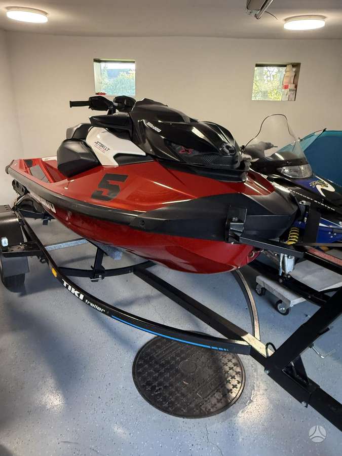 Sea-Doo RXP325, водные мотоциклы