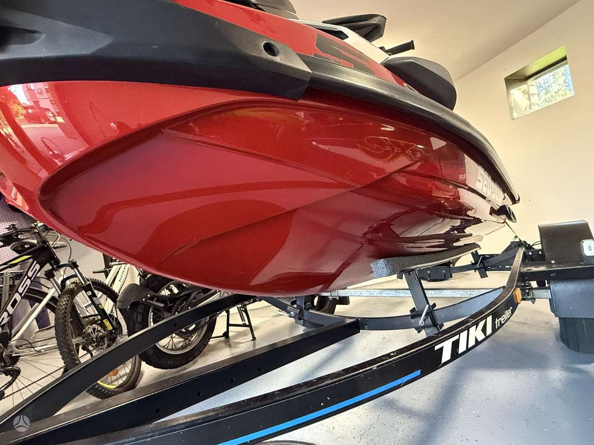 Sea-Doo RXP325, водные мотоциклы