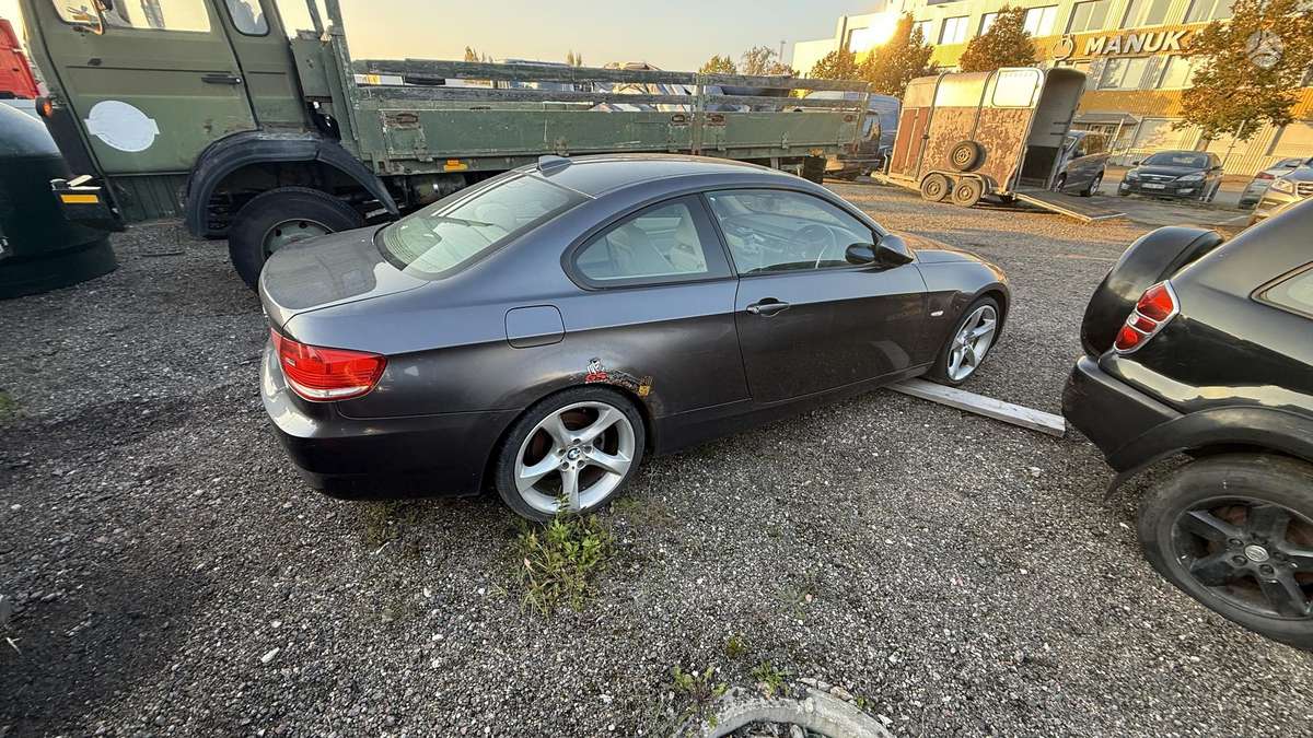 BMW 320 Viskas veikia