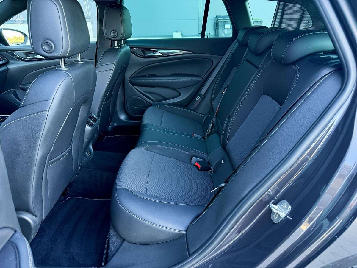 Opel Insignia, 2.0 l., Универсал