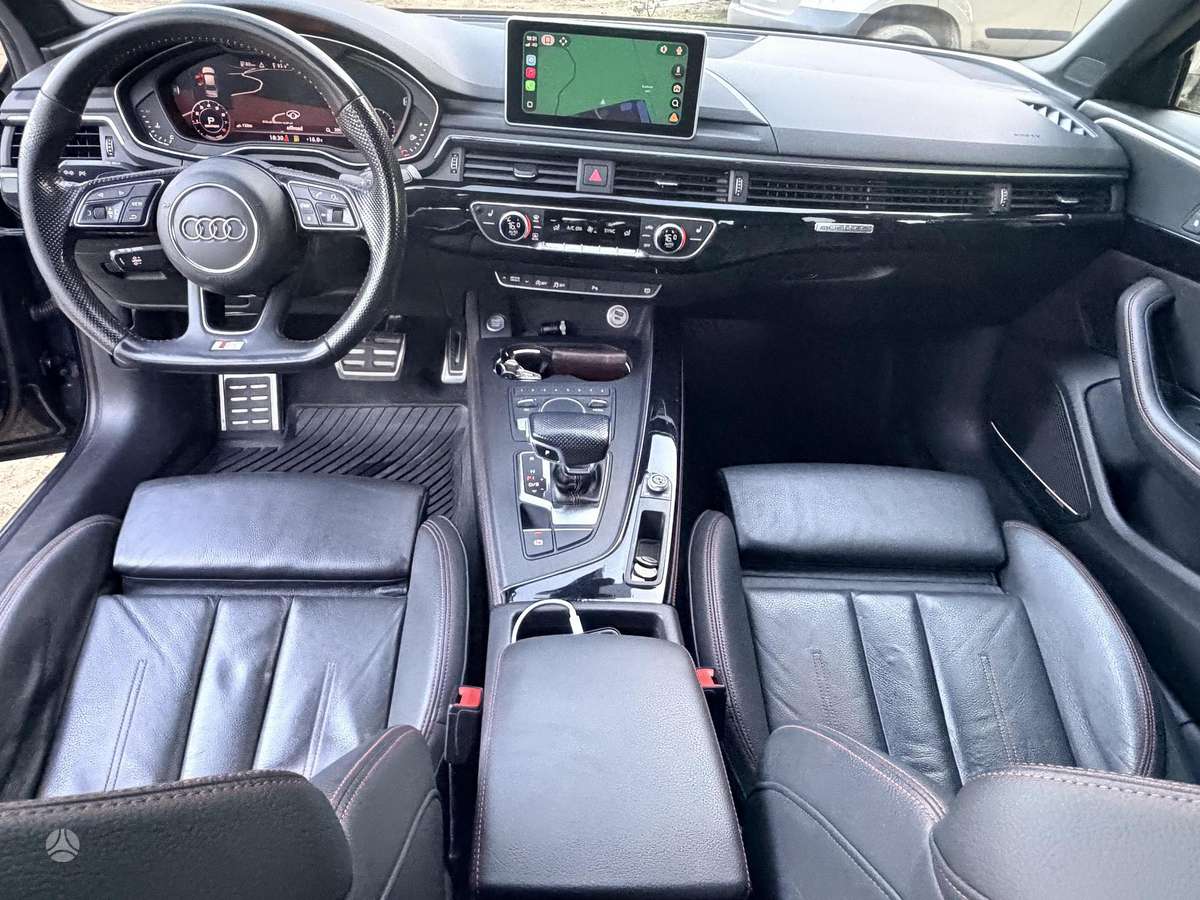 Audi A4, 2.0 l., Седан