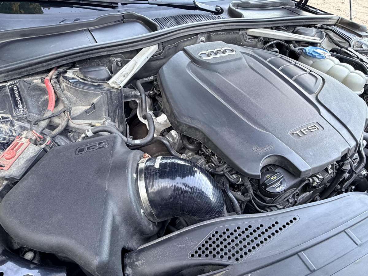 Audi A4, 2.0 l., Седан