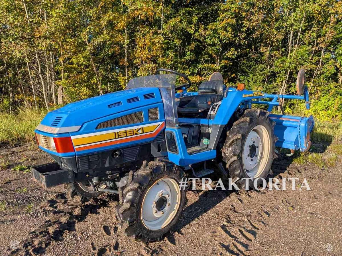 Kubota NAUJA SIUNTA+NUOLAIDOS, tractors