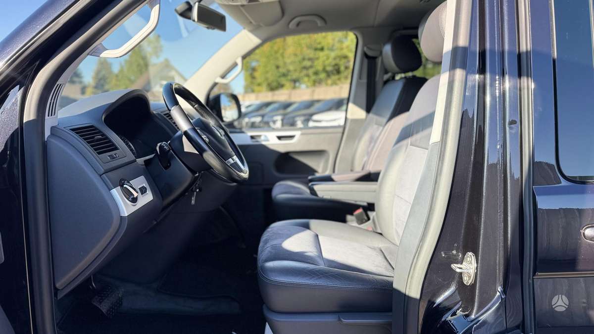 Volkswagen Multivan, 2.0 l., Минивэн
