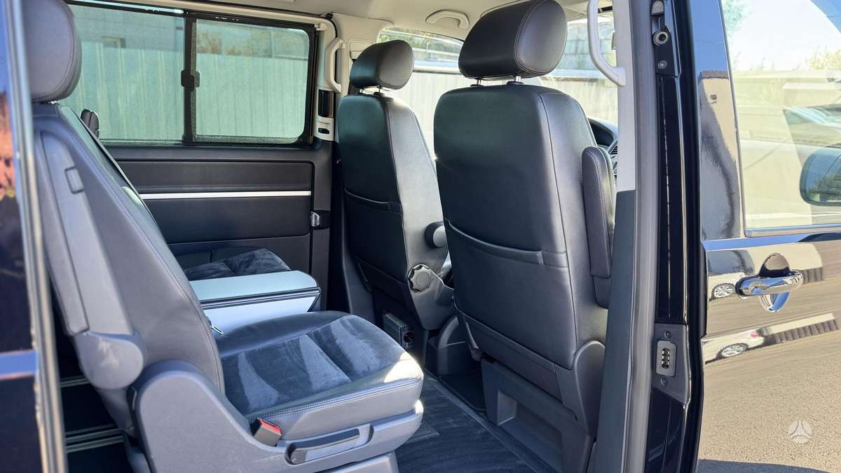 Volkswagen Multivan, 2.0 l., Минивэн