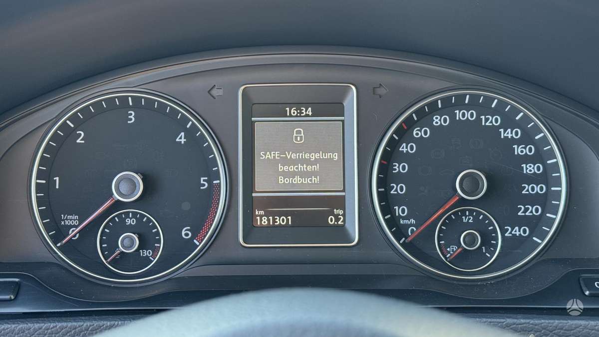 Volkswagen Multivan, 2.0 l., Минивэн