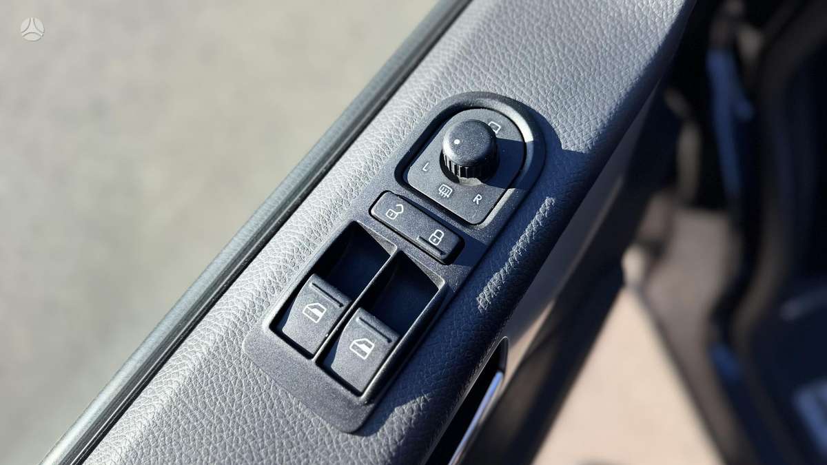 Volkswagen Multivan, 2.0 l., Минивэн