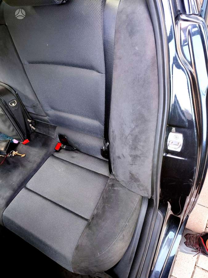 BMW 318, 2.0 l., Седан