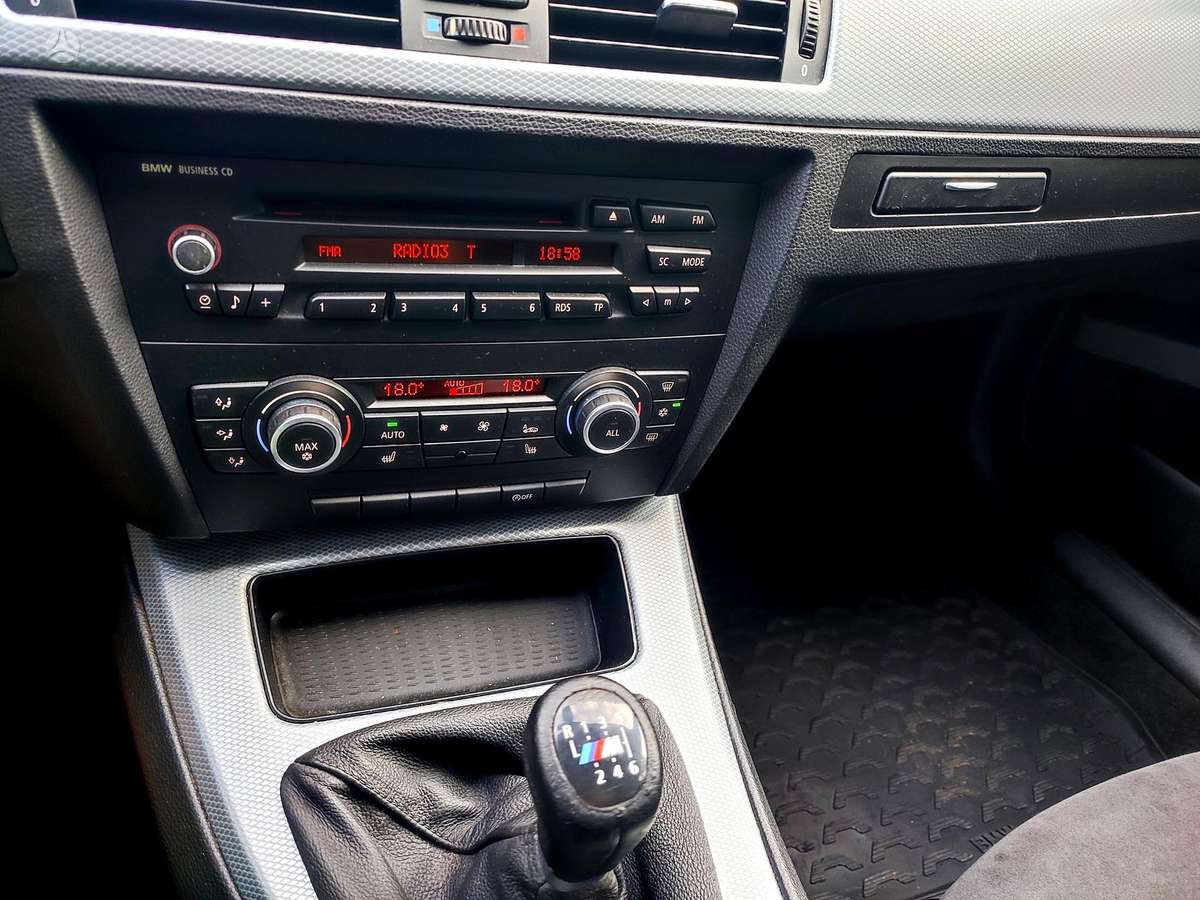 BMW 318, 2.0 l., Седан