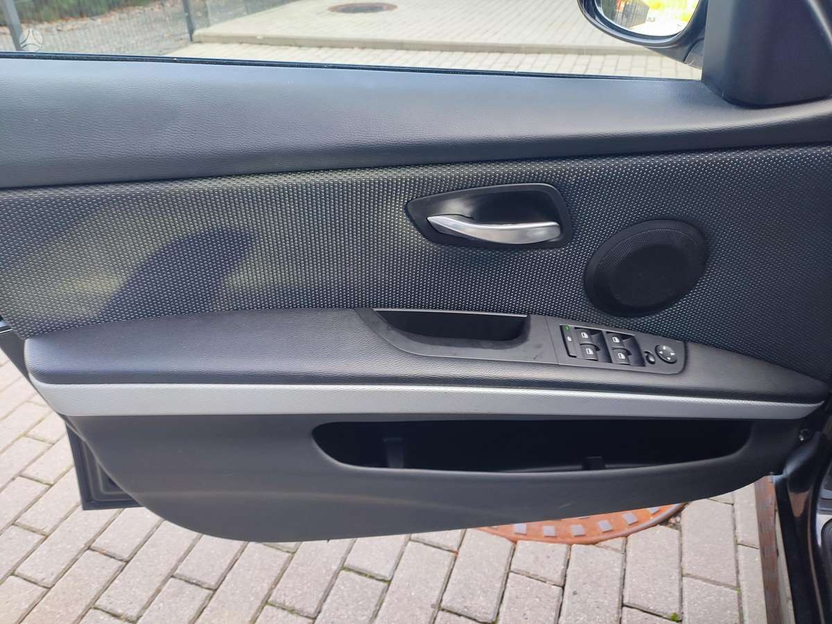 BMW 318, 2.0 l., Седан