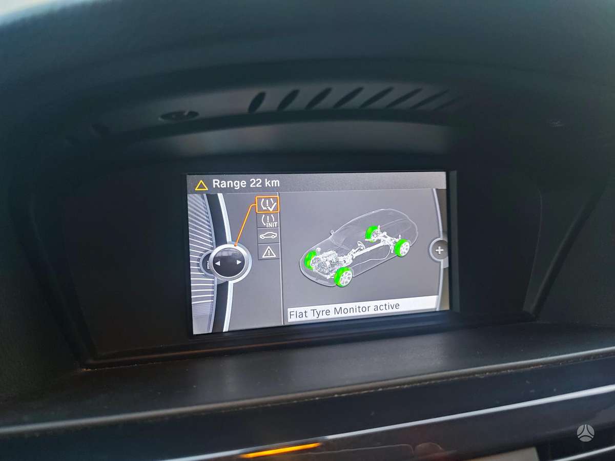 BMW 318, 2.0 l., Седан