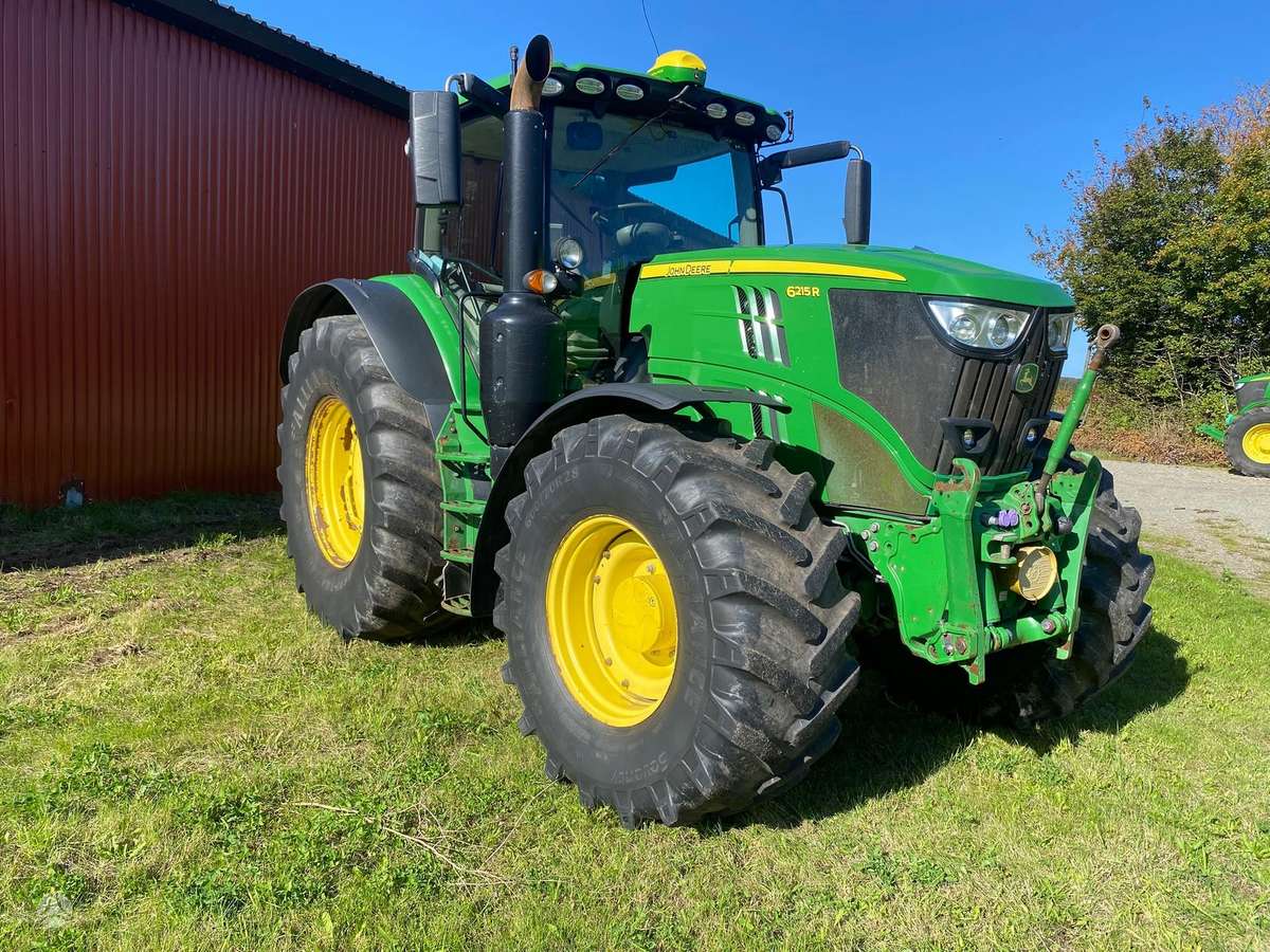 John Deere 6215R, тракторы