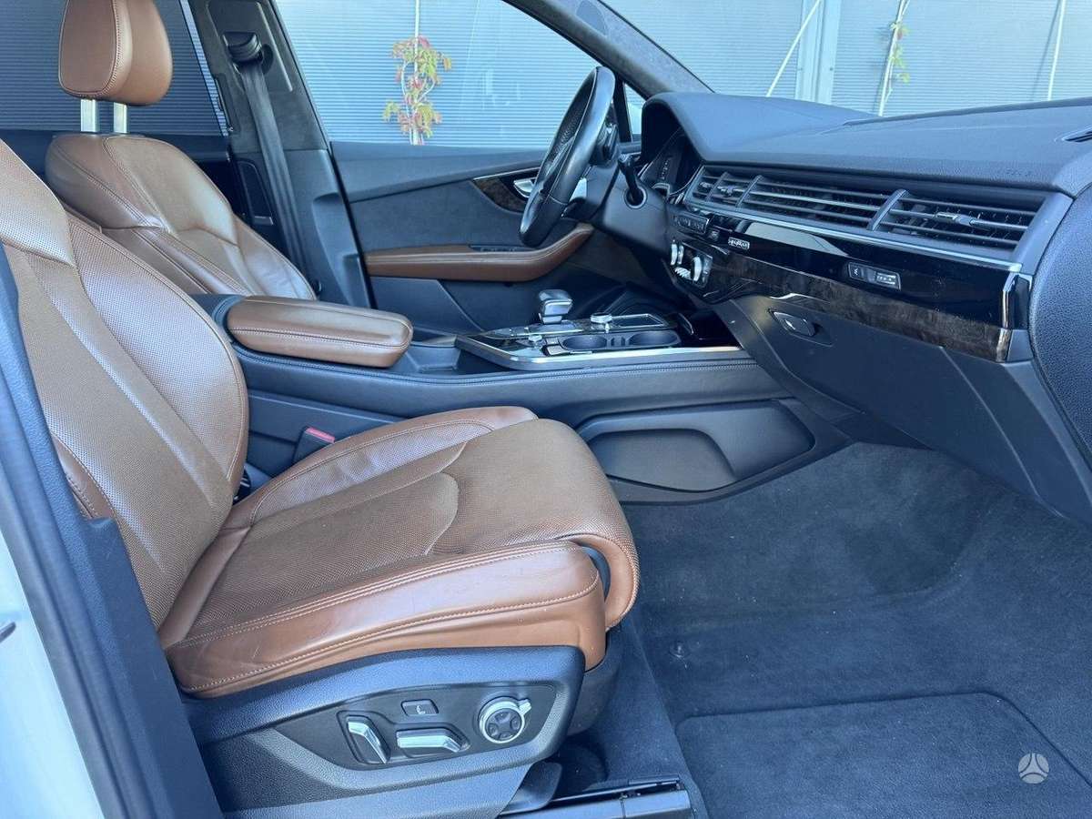 Audi Q7, 3.0 l., Внедорожник / Кроссовер