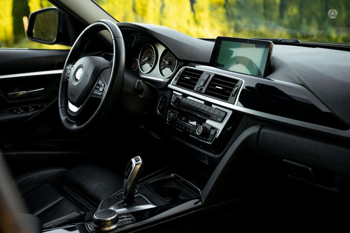 BMW 320, 2.0 l., wagon