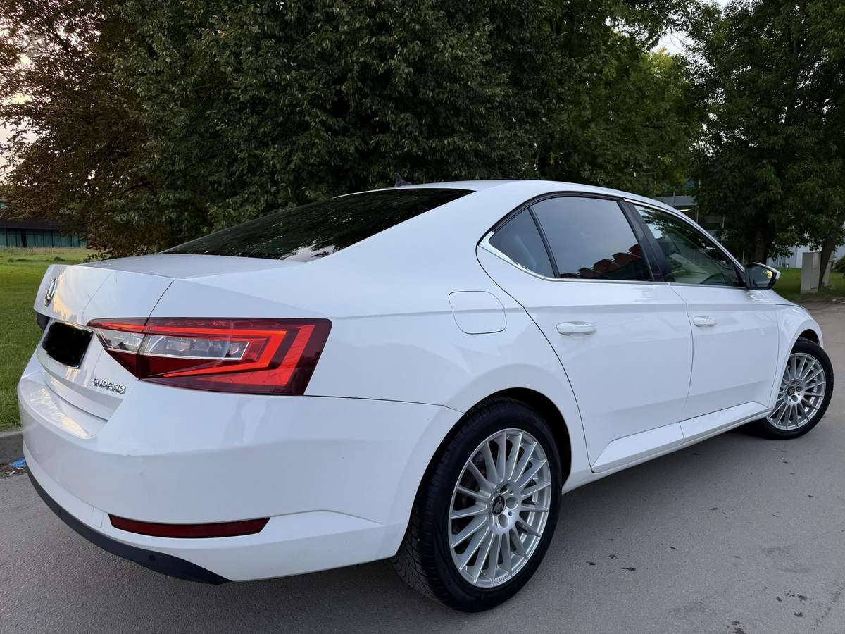 Skoda Superb, 2.0 l., hatchback