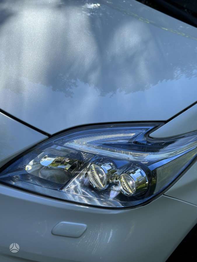 Toyota Prius, hatchback