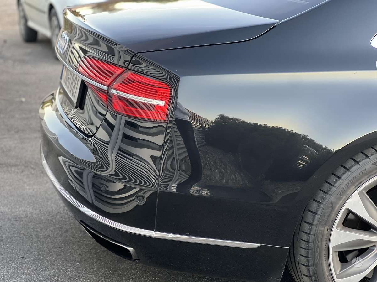 Audi A8 L, saloon / sedan