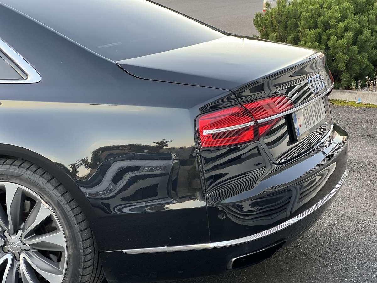 Audi A8 L, Седан