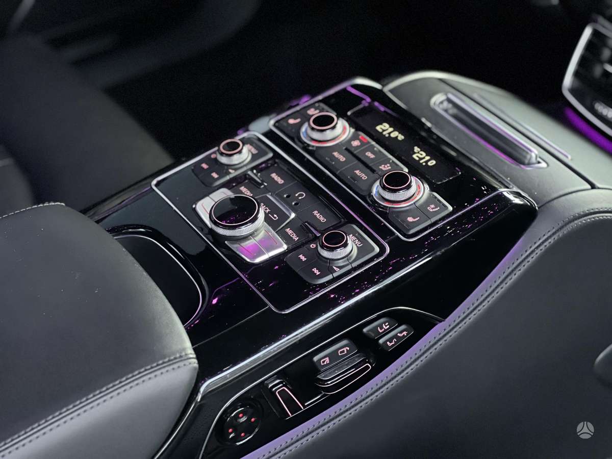 Audi A8 L, Седан