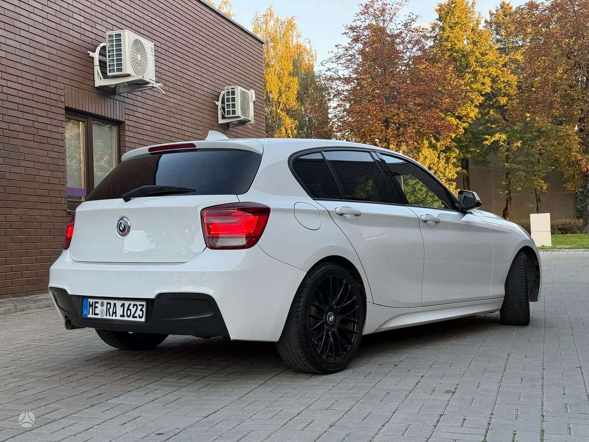 BMW 120, 2.0 l., Хэтчбек