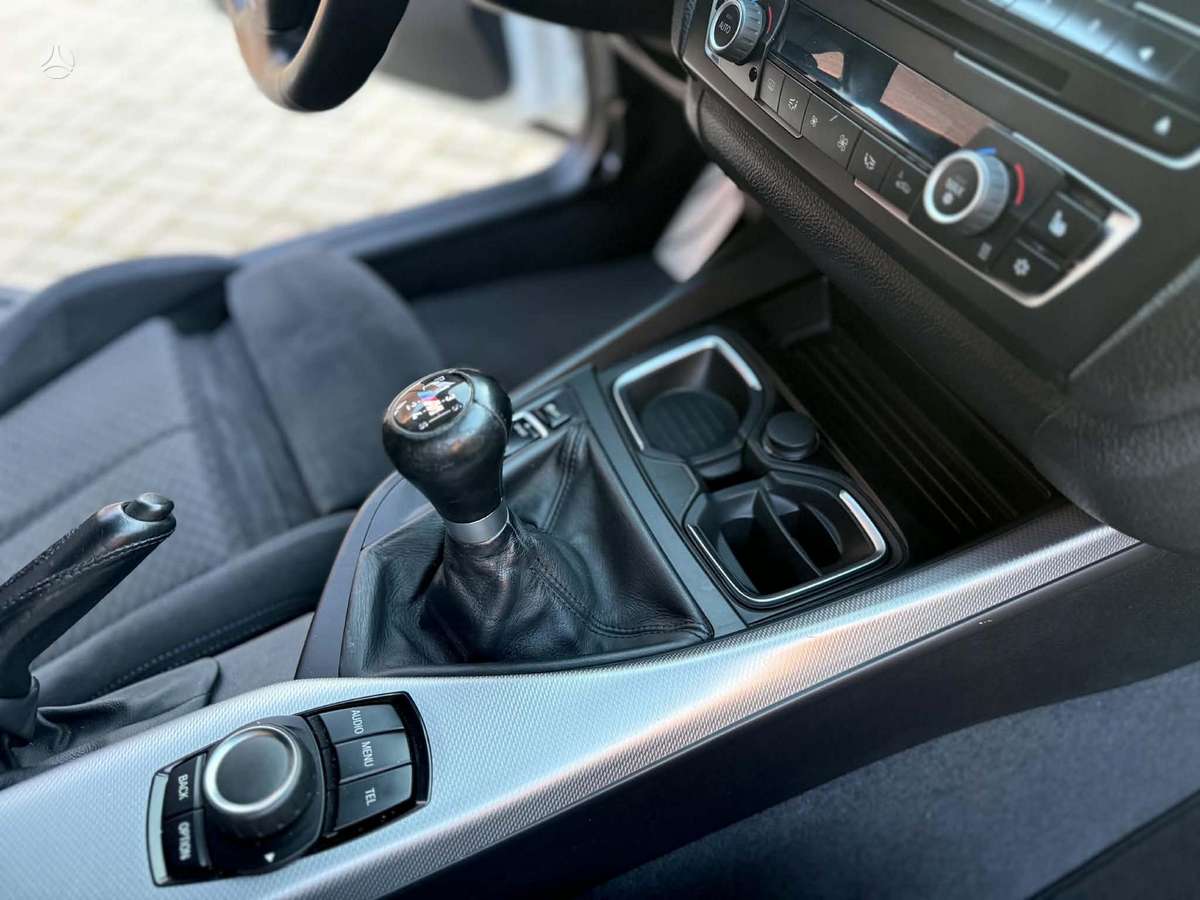 BMW 120, 2.0 l., Хэтчбек