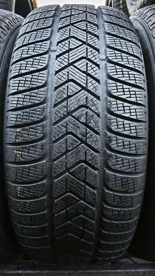 Pirelli Scorpion winter, winter 235/60 R18