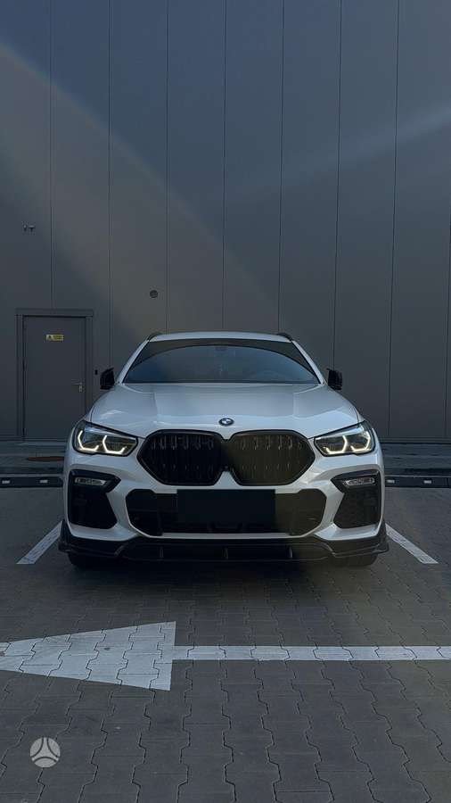 BMW X6, 3.0 l., off-road / crossover
