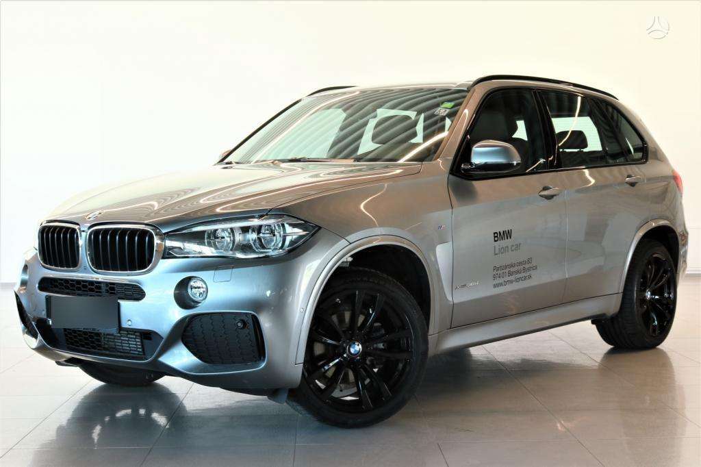 BMW X5, 3.0 l., off-road / crossover