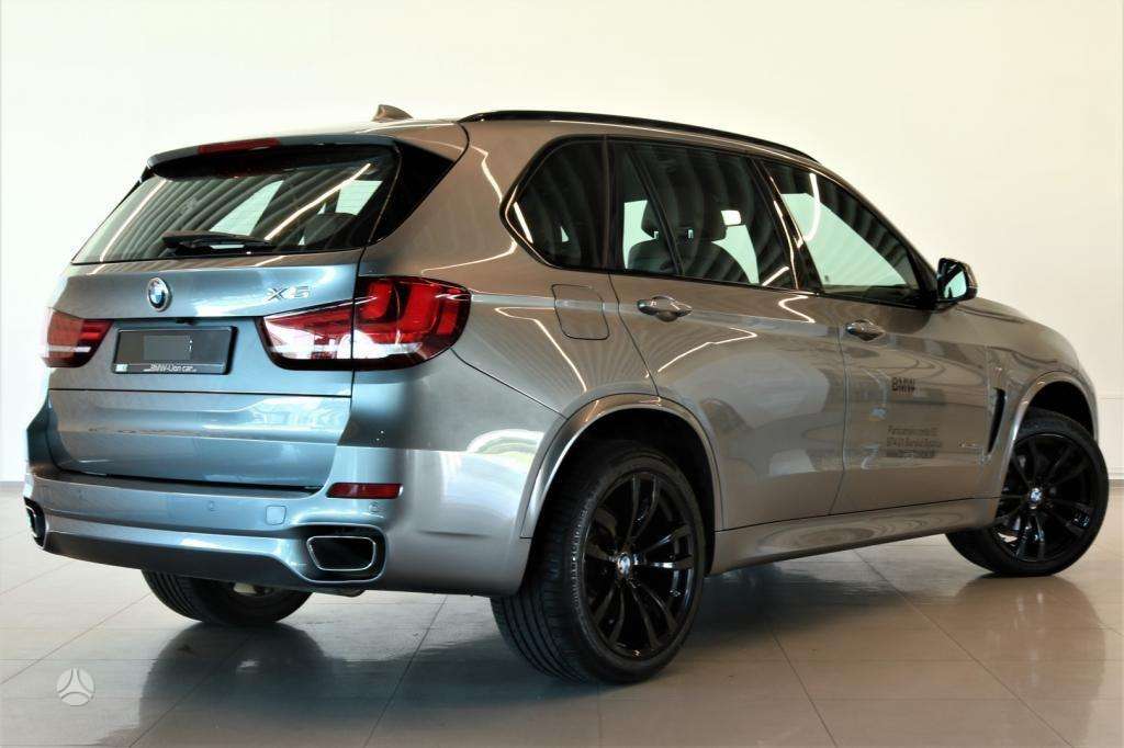 BMW X5, 3.0 l., off-road / crossover
