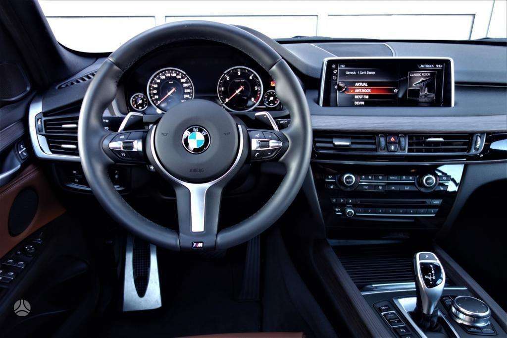 BMW X5, 3.0 l., off-road / crossover