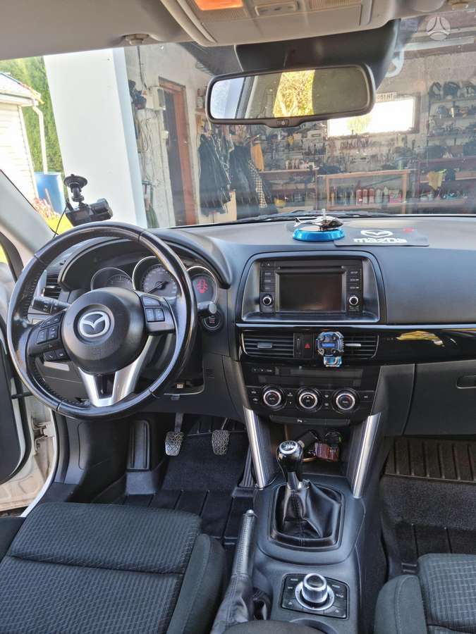 Mazda CX-5, 2.2 l., off-road / crossover